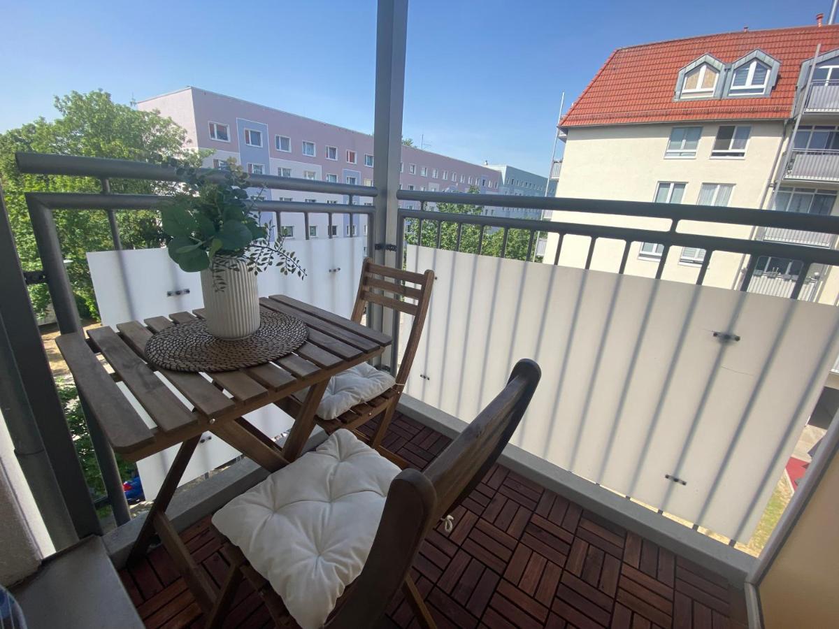 Charming Apartment - Balcony - Wifi - Kitchen Magdeburg Exterior foto